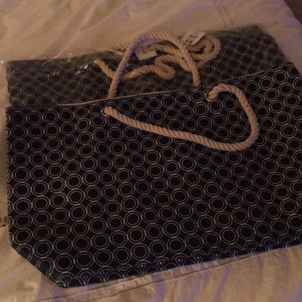 Navy patterned beach tote